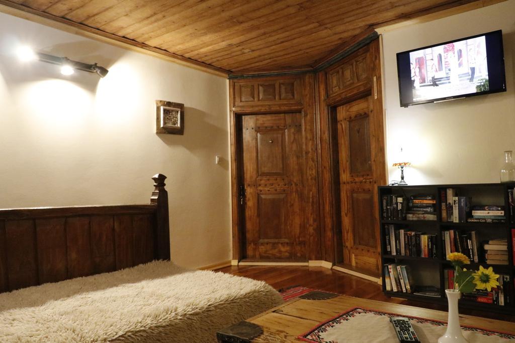 Guest House Epochs Since 1871 Lyaskovets Buitenkant foto