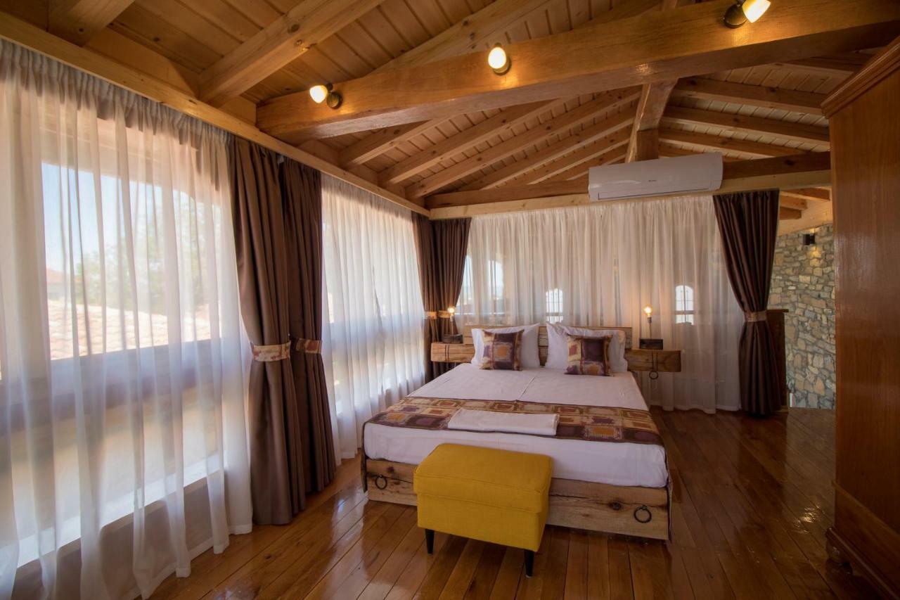 Guest House Epochs Since 1871 Lyaskovets Buitenkant foto